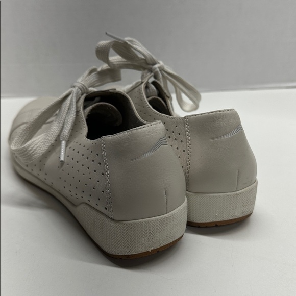 Dansko Orli Sneakers Shoes Perforated Leather Ivory White Size EUR 41 10.5 - 11 - Picture 5 of 9